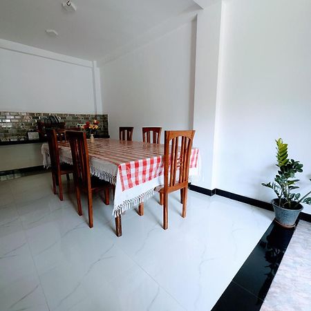 Shrine Inn Kandy Exterior photo