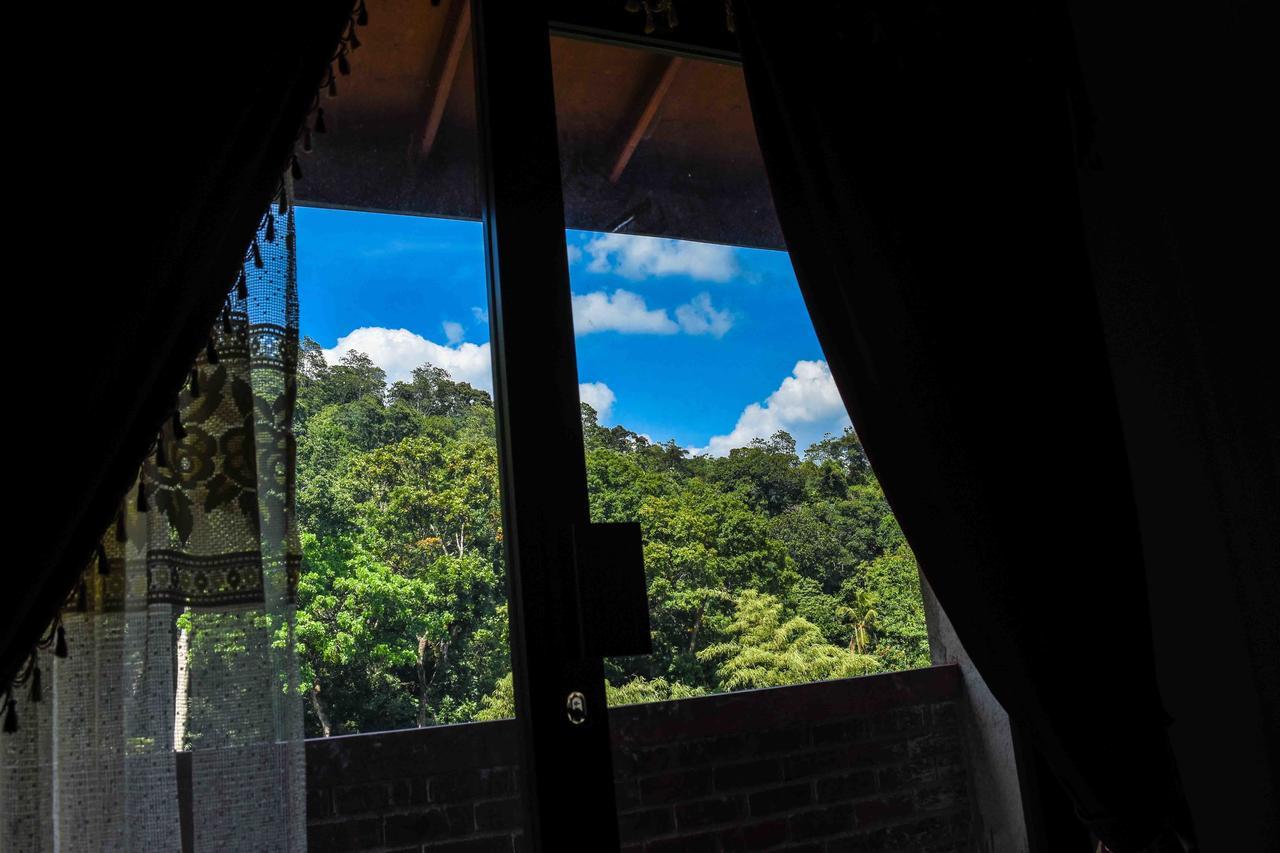 Shrine Inn Kandy Exterior photo